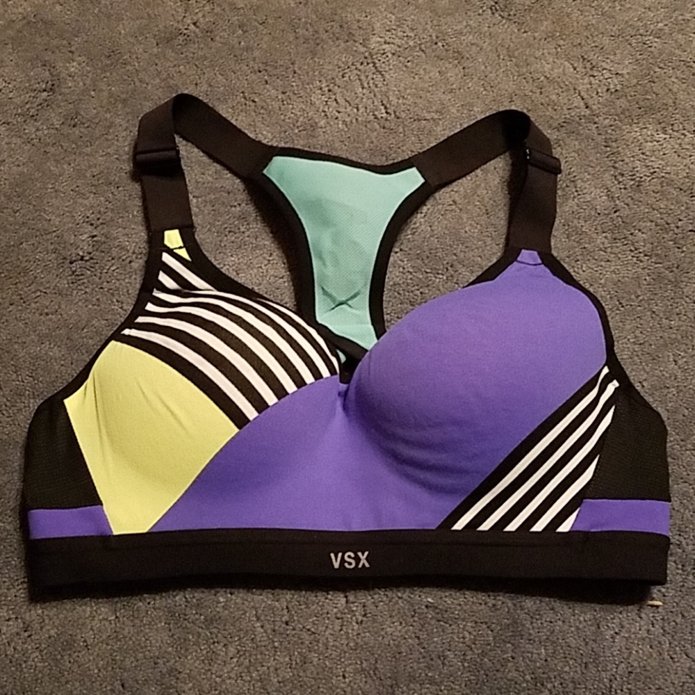 NWOT Victoria Secerets Sports bra